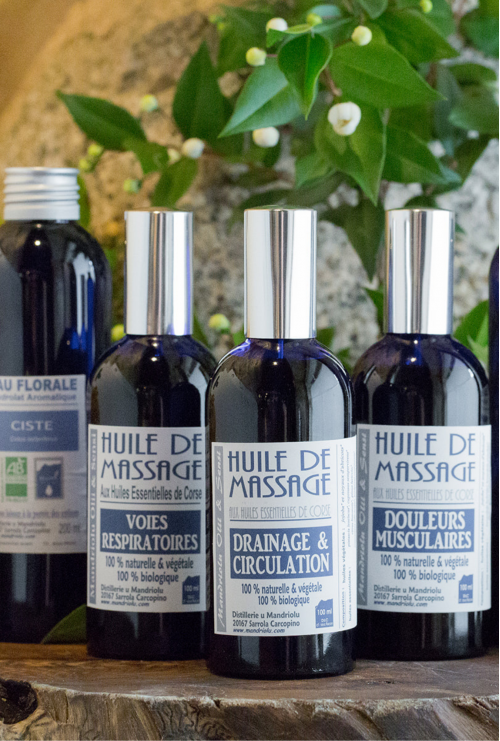 Huiles essentielles, hydrolats et huiles de massages